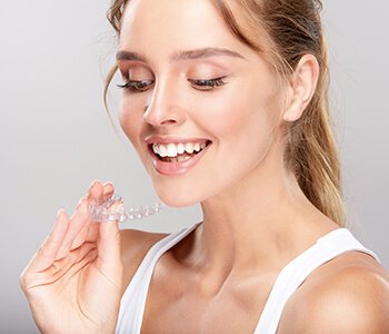 Cleaning Invisalign Braces Daly City